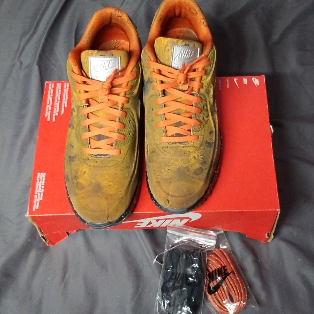 Air Max 90 QS "Mars Landing"